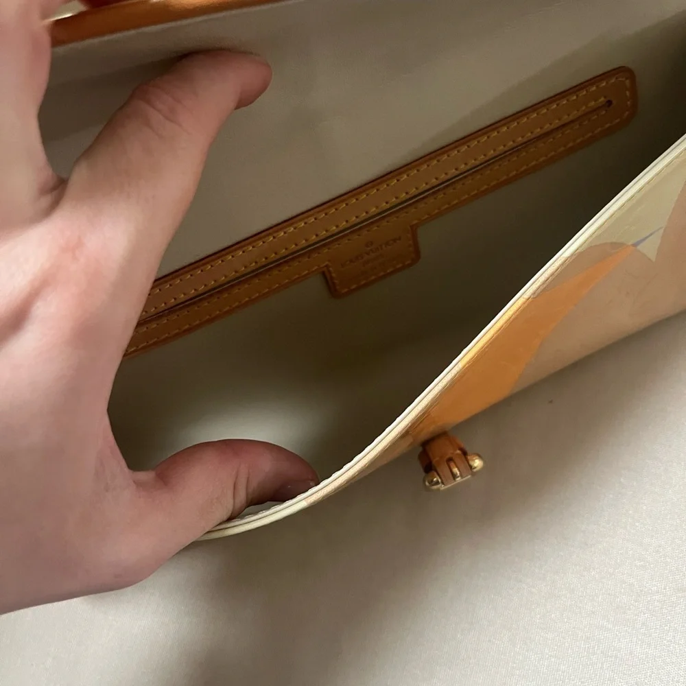 Authentic Louis Vuitton Monogram Vernis Fleurs Pochette (Rare color palette!) - Picture 12 of 13